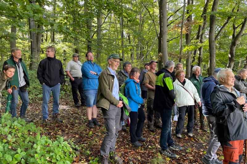 Teilnehmer der gemeinsamen Wanderung über den Iberg